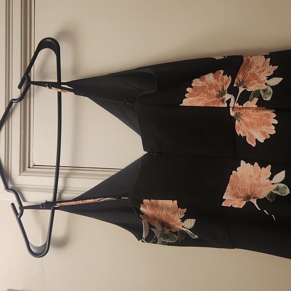 Dynamite high-low floral dress - Picture 5 of 7